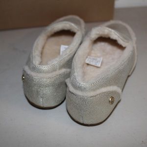 ugg Shoes - UGG HAILEY PLATINUM GOLD METALLIC SUEDE SHEEPSKIN ugg Shoes - UGG HAILEY PLATINUM GOLD METALLIC SUEDE SHEEPSKIN